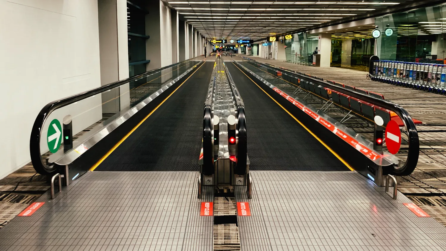 Travelators at Singapore Airport, it's 3am, no people are in sight.